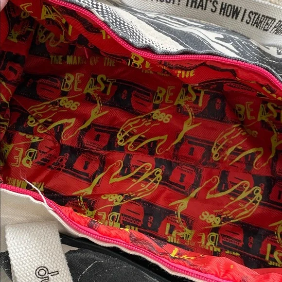 Andy Warhol Dollar Bill Duffel. White straps. - Picture 7 of 15